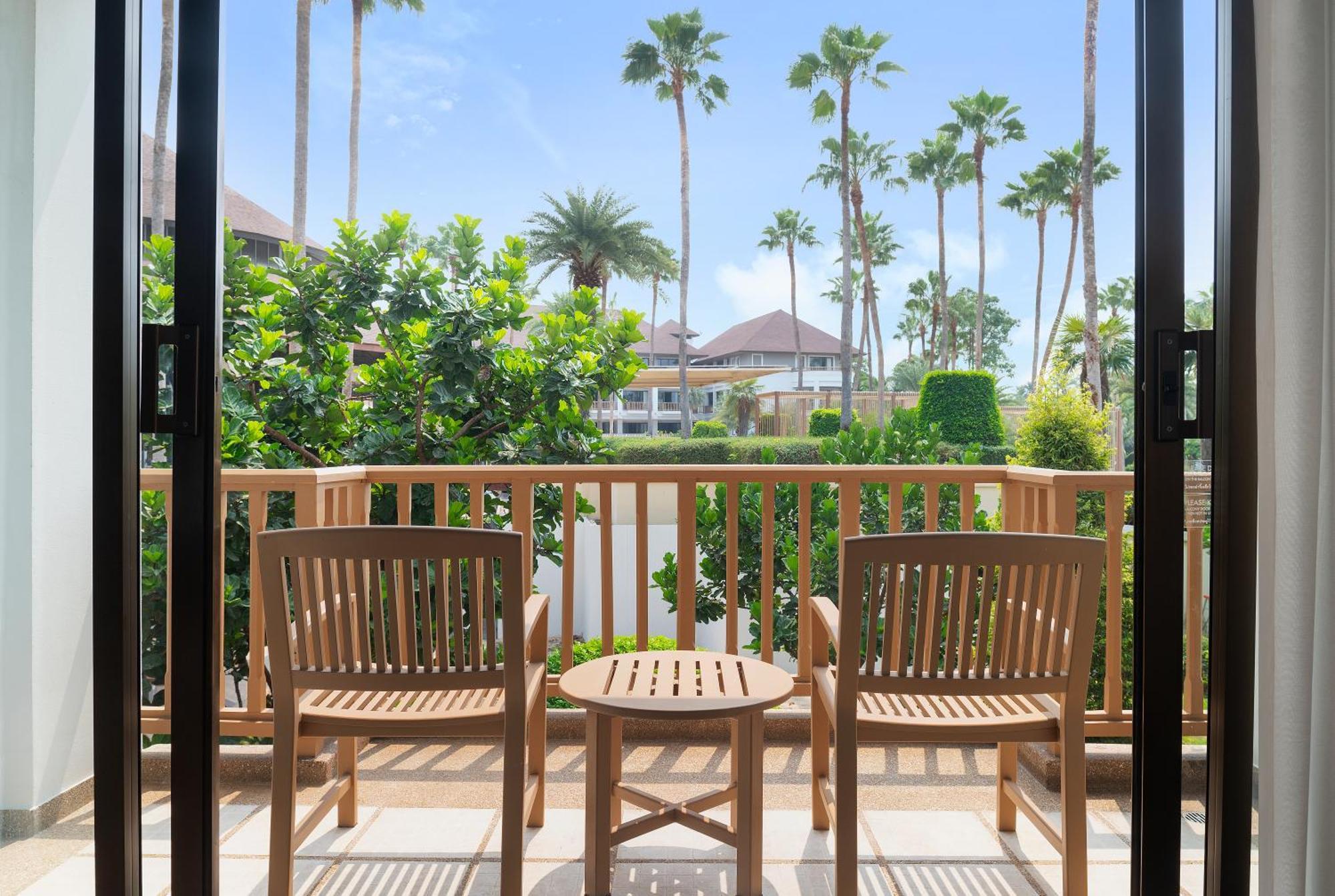 The Tide Resort Bang Saen Ngoại thất bức ảnh