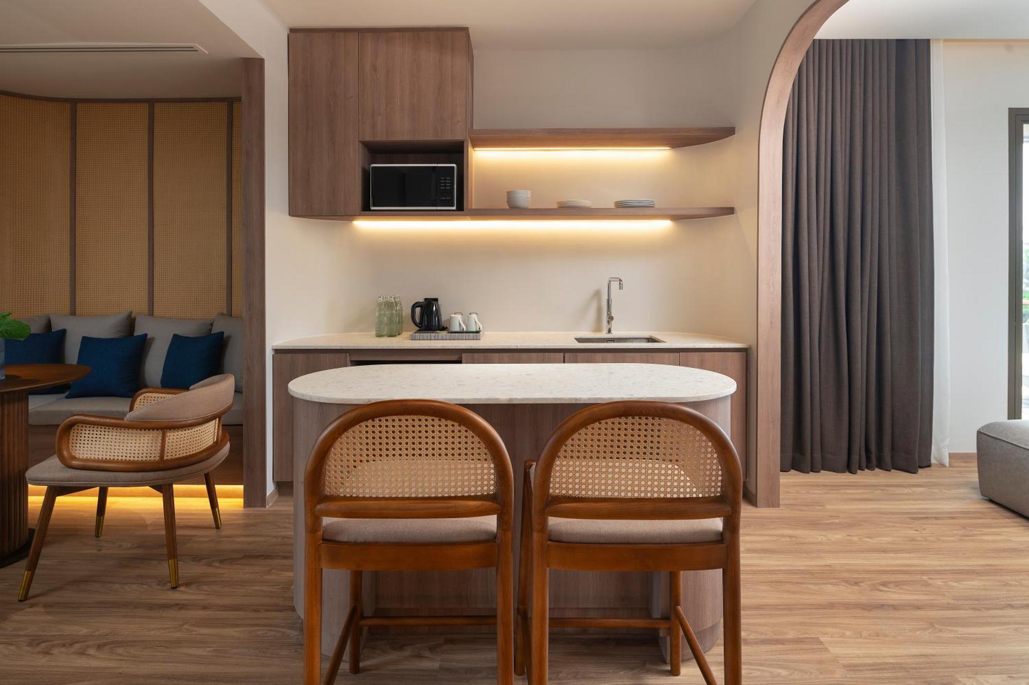 The Tide Resort Bang Saen Ngoại thất bức ảnh