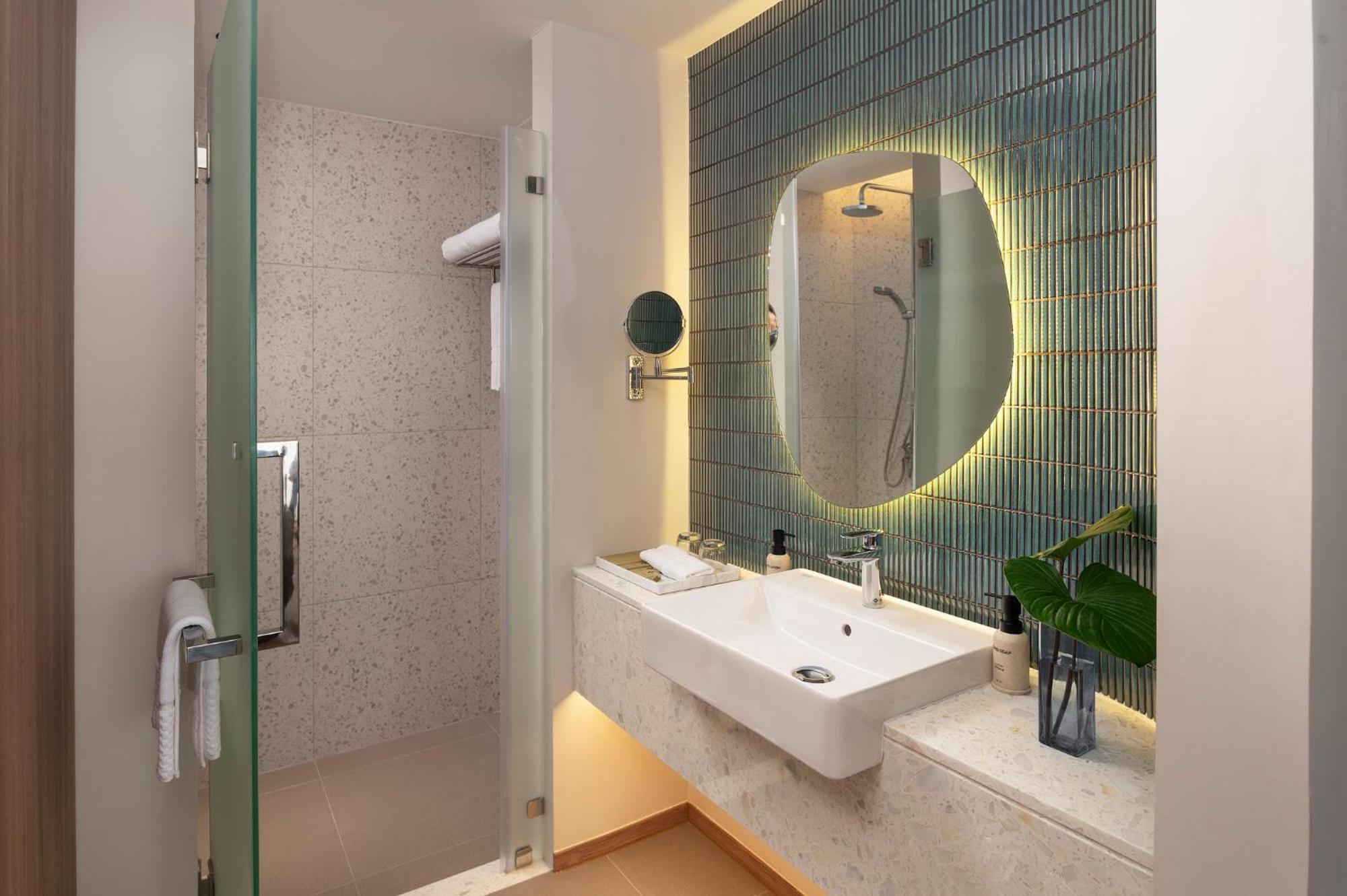 The Tide Resort Bang Saen Ngoại thất bức ảnh
