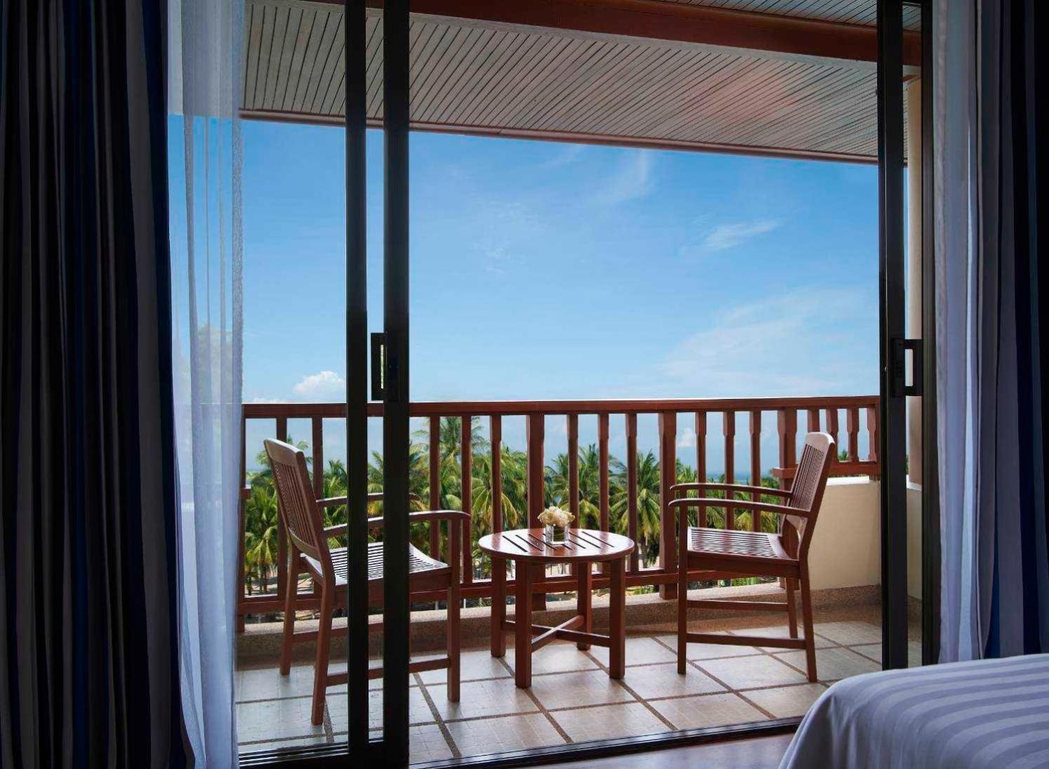 The Tide Resort Bang Saen Ngoại thất bức ảnh