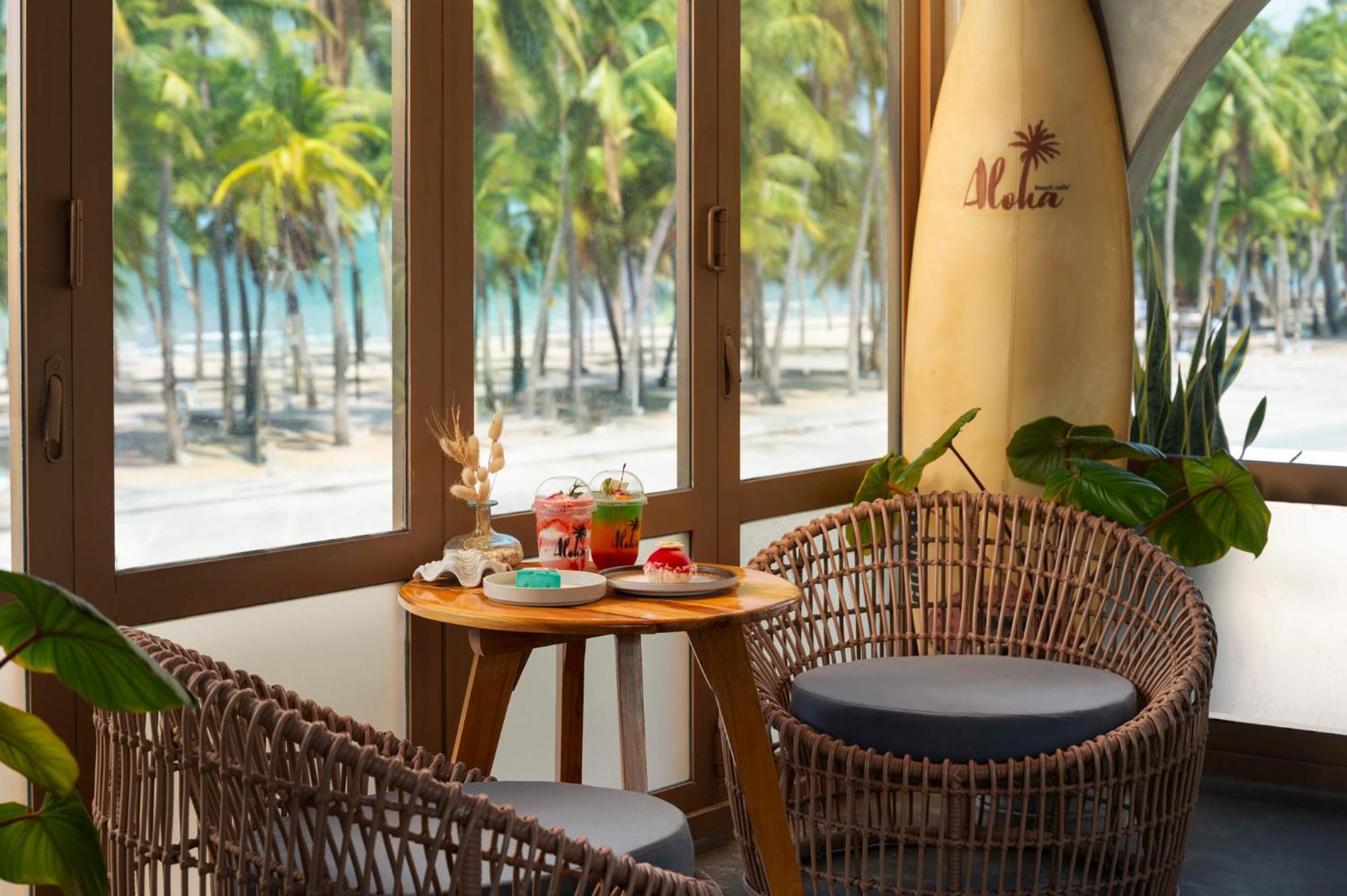 The Tide Resort Bang Saen Ngoại thất bức ảnh